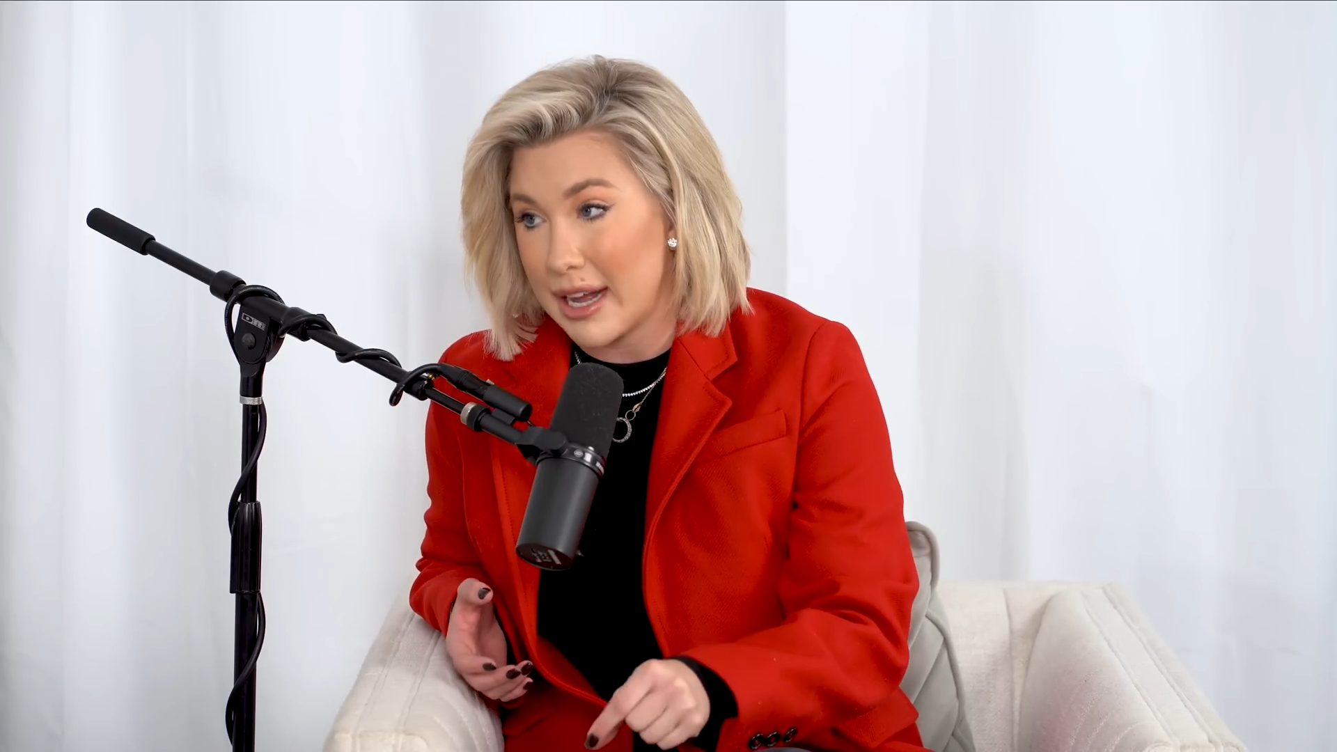 0206_savannahchrisley_02.png