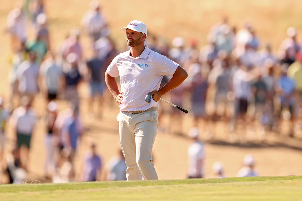 US Open: varios aficionados expulsados de la ronda final por abuchear a Wyndham Clark, otros lo alientan activamente