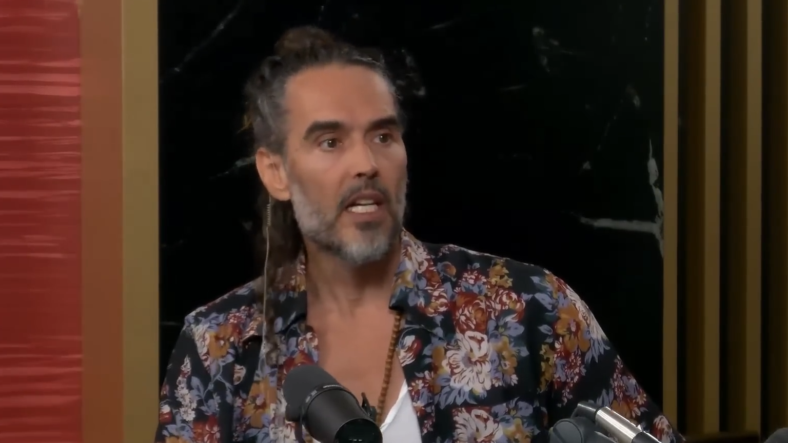 0423_use_russellbrand_01-Cropped.png