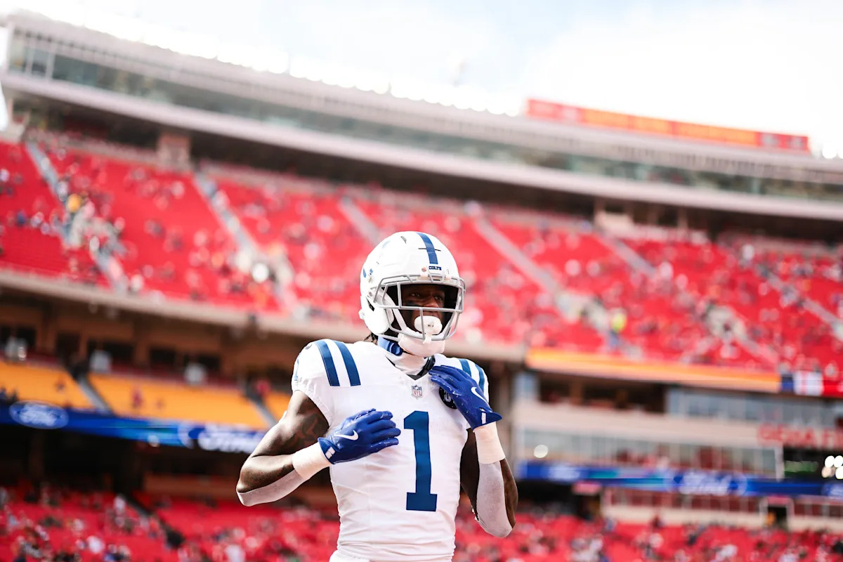 Sauce Gardner se dirige al vestuario con lesión en la pantorrilla después del primer ataque defensivo de los Colts