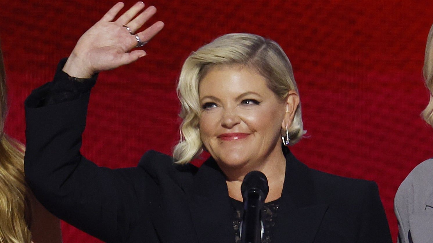 Natalie Maines de ‘The Chicks’ se enfrenta a Donald Trump en un discurso furioso