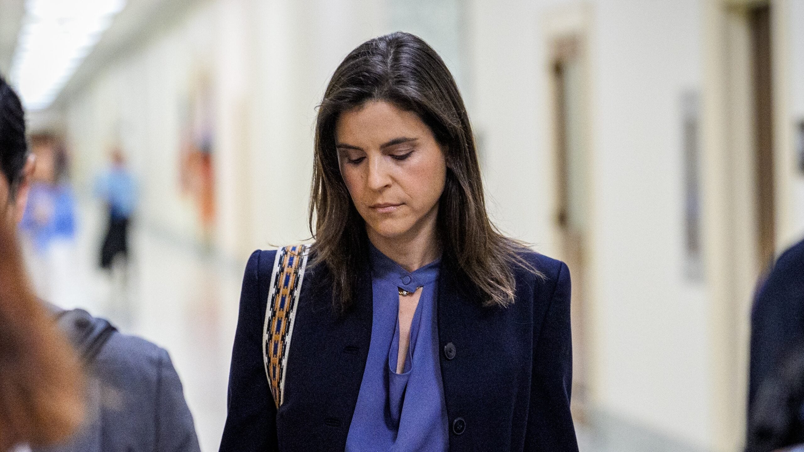 Jeffrey Epstein, asistente personal ‘encendido con gas’ y ‘violado violentamente’