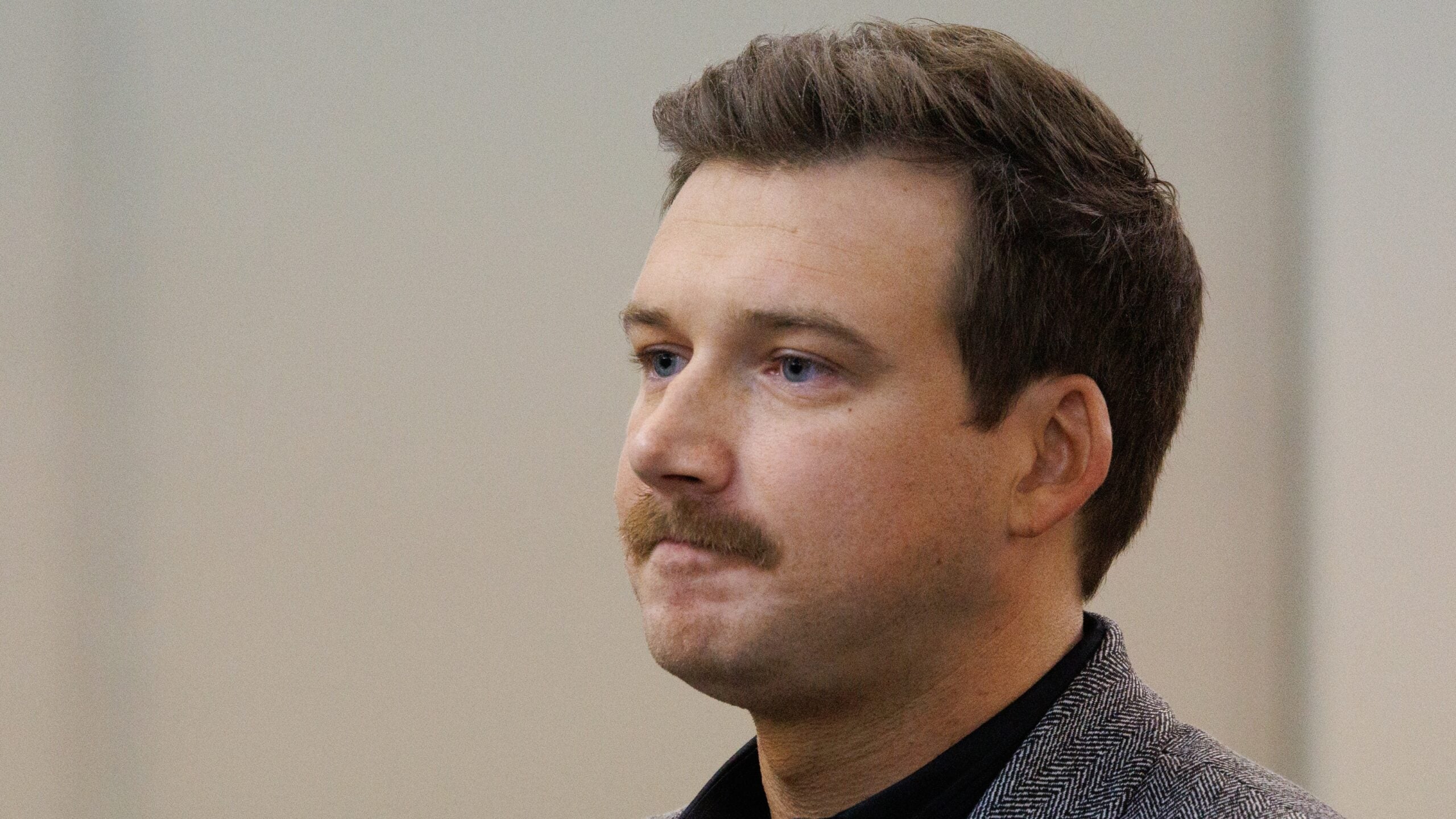 Se insta a Morgan Wallen a buscar ayuda a medida que empeora la espiral de comportamiento