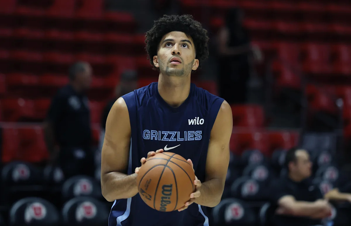 Cameron Boozer anota 15 puntos para los Grizzlies en su debut en la NBA Summer League