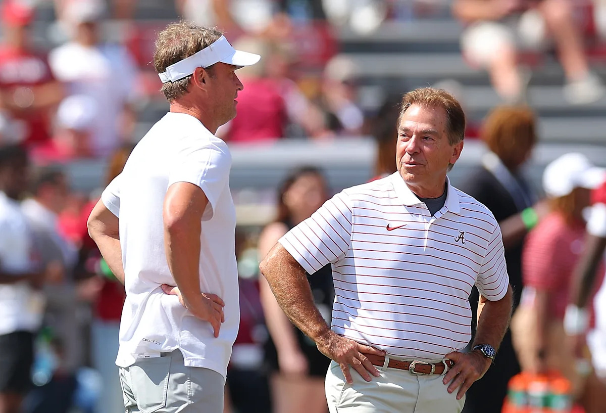 Nick Saban opina sobre la posible salida de Lane Kiffin de Ole Miss: “Nada de esto es justo para los jugadores”