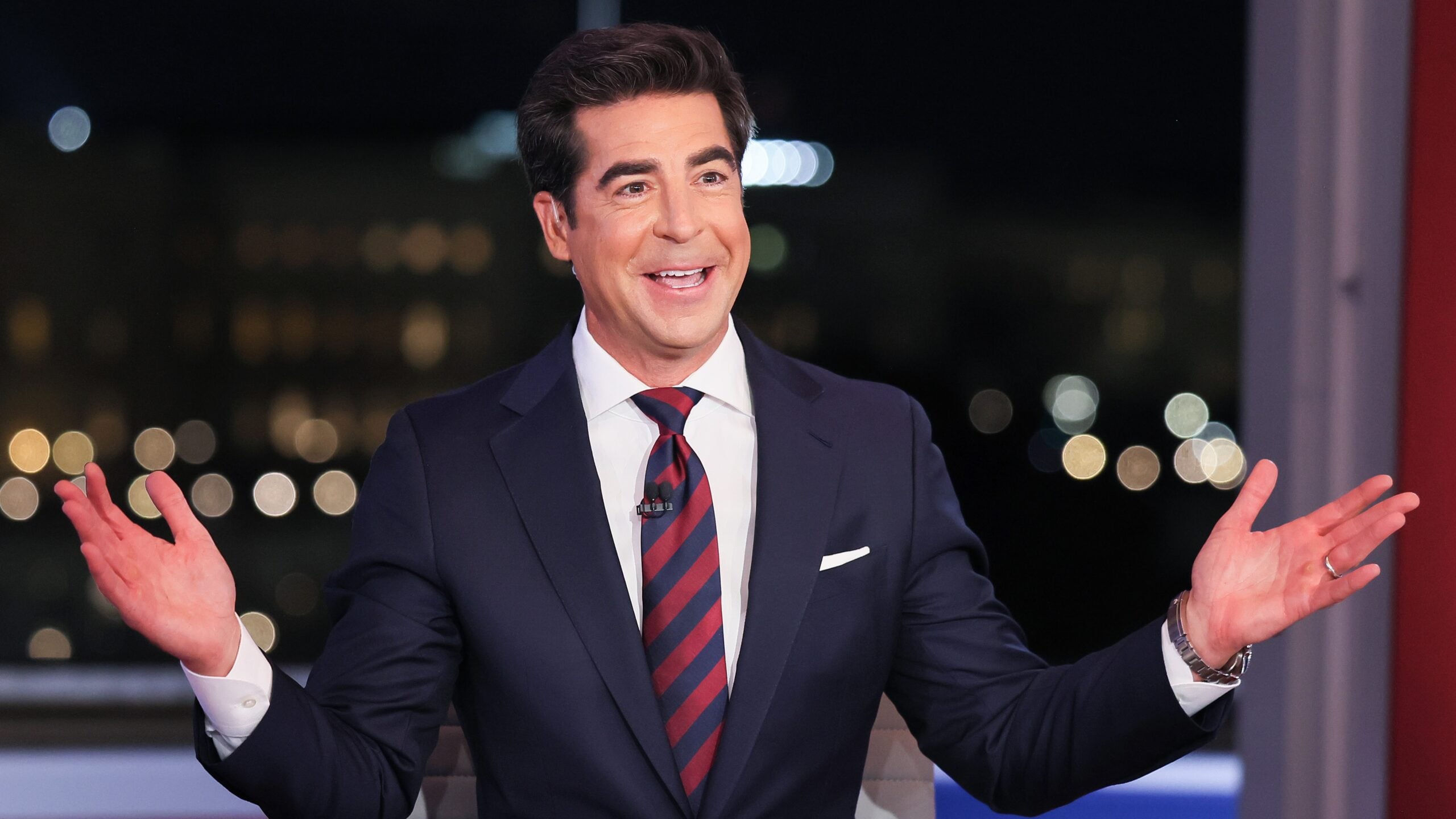 Jesse Watters sugiere alegremente que el personal militar estadounidense se convierta en violadores