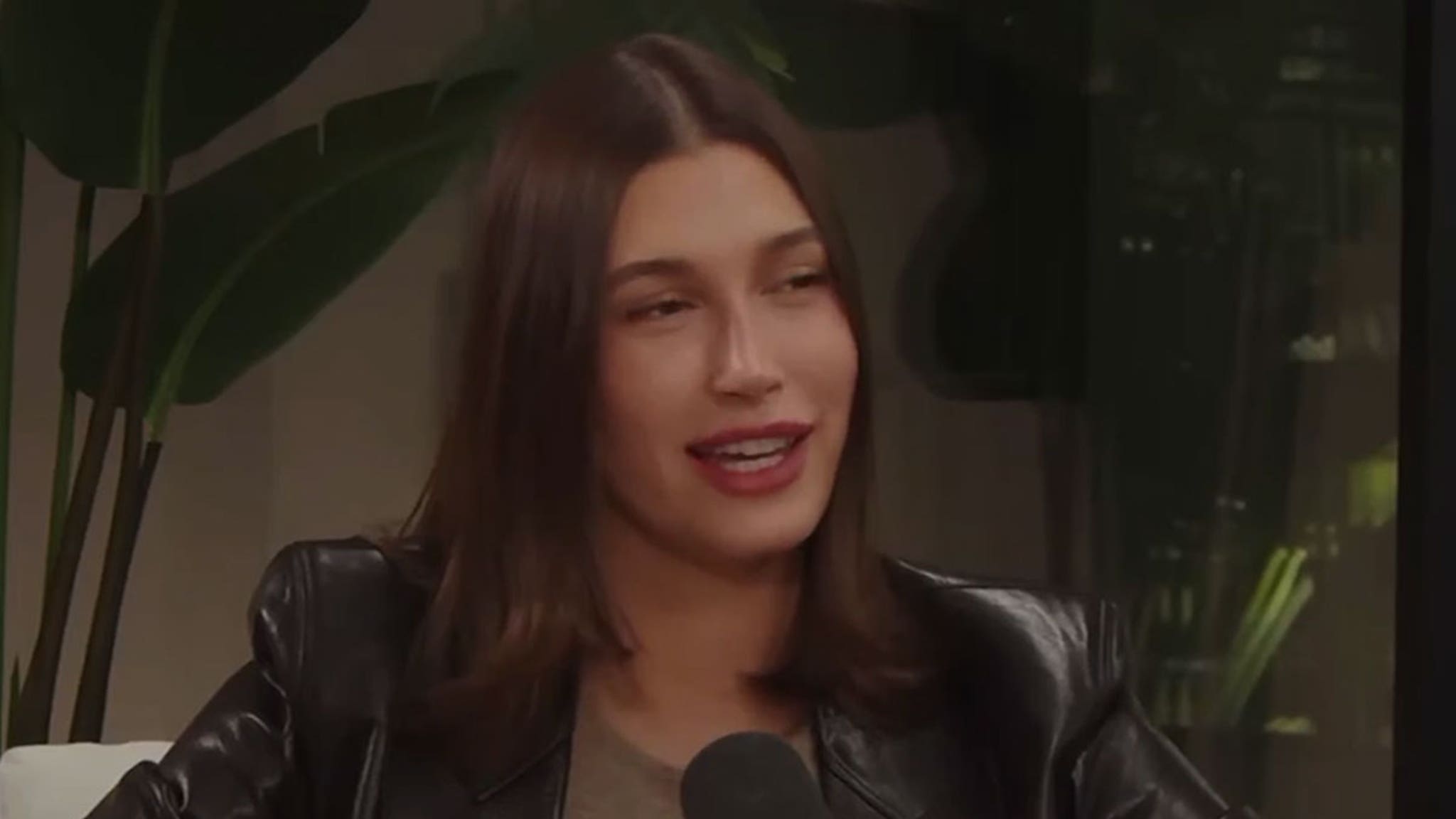 Hailey Bieber dice que Baby Jack fue una sorpresa