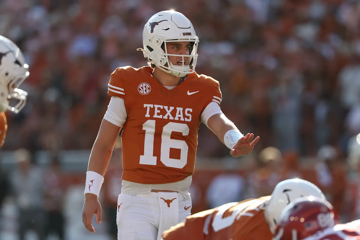 Clasificaciones de fútbol americano de fantasía universitaria: los mejores mariscales de campo de Eric Froton para los drafts de 2026