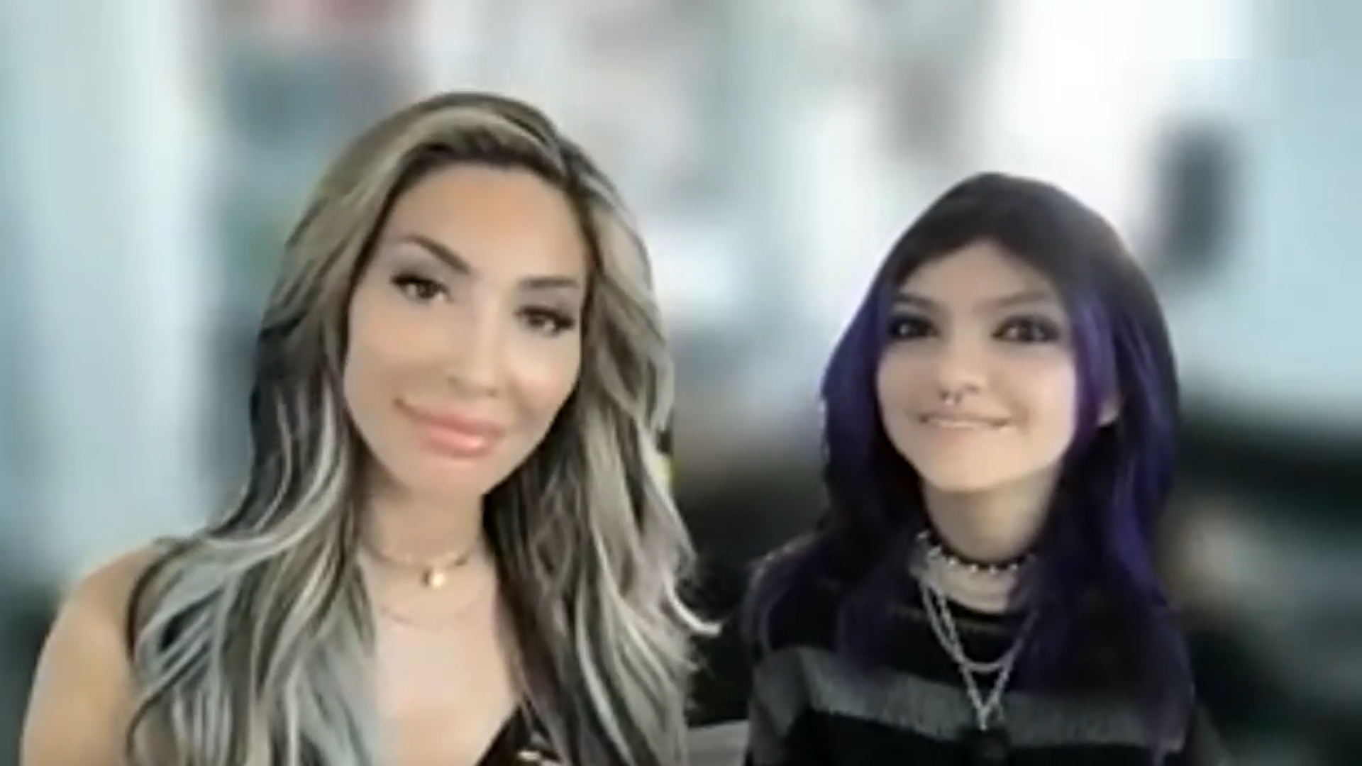 Farrah y Sophia Abraham se hacen tatuajes de madre e hija en Egipto