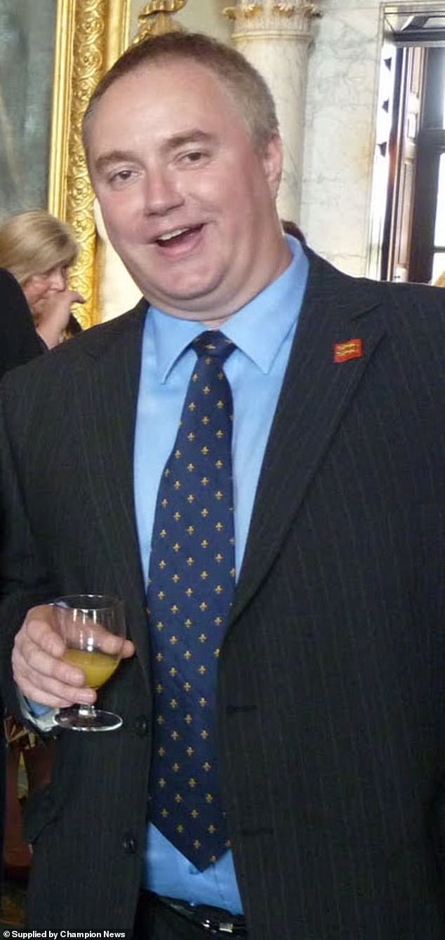 100997599-15320345-Mr_Dinsdale_pictured_died_of_cancer_aged_55_in_October_2020_leav-a-1_1763973900562.jpg