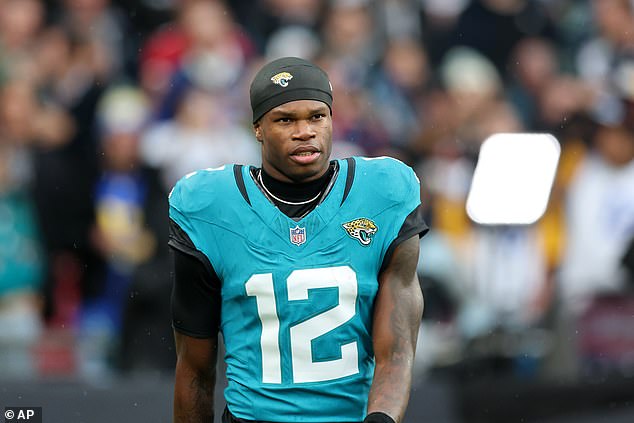 103483759-15281777-Travis_Hunter_will_miss_at_least_four_games_after_injuring_his_k-a-1_1762891794249.jpg