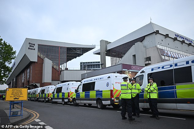 103549417-15253897-More_than_700_police_officers_will_be_deployed_for_Aston_Villa_s-a-42_1762187316739.jpg