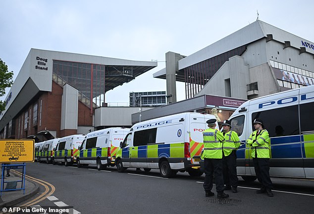 Activistas pro palestinos “planearon espiar a los jugadores del Maccabi Tel Aviv antes del partido del Aston Villa”, acusando a la policía de “ignorar” las amenazas de terroristas al equipo israelí.