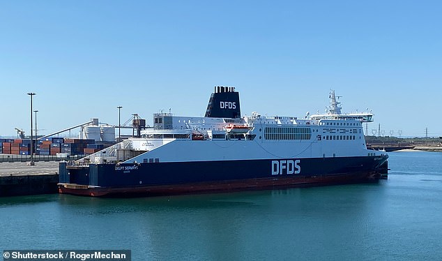 Los niños ‘gritaron’ después de que apareciera pornografía dura en la televisión del ferry durante el viaje de Francia a Gran Bretaña