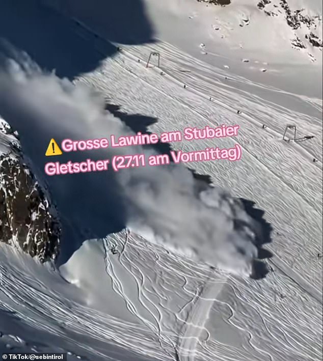 104237131-15331625-The_avalanche_struck_at_around_9_30am_this_morning_in_open_terra-m-212_1764245118025.jpg