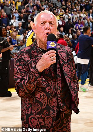 La viuda de Hulk Hogan responde a las afirmaciones de Ric Flair de que la estrella de la WWE murió por “drogas callejeras”