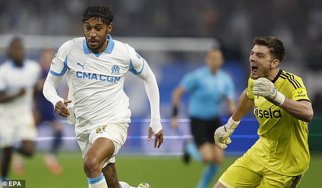 Nick Pope EXTRAÑA el choque del Newcastle contra el Everton tras el partido de Champions en Marsella