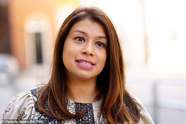 La ex ministra municipal y diputada laborista Tulip Siddique fue declarada culpable en un juicio por corrupción y condenada a dos años de cárcel.