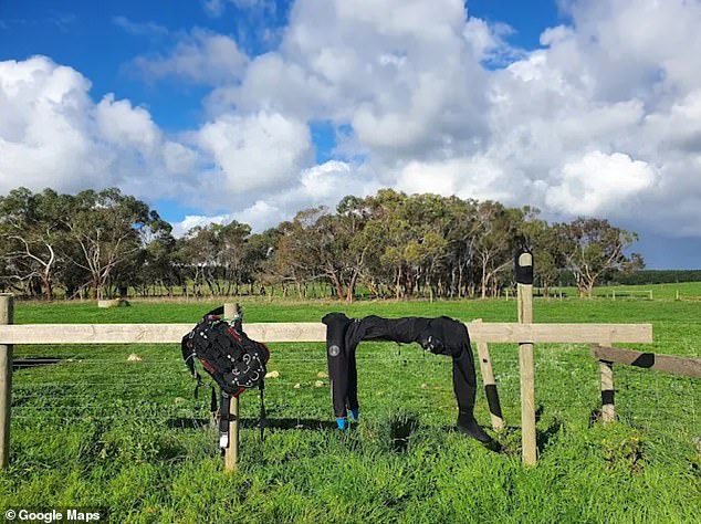 Se está realizando una importante búsqueda de un buceador de cuevas desaparecido y un segundo atrapado en las rocas.