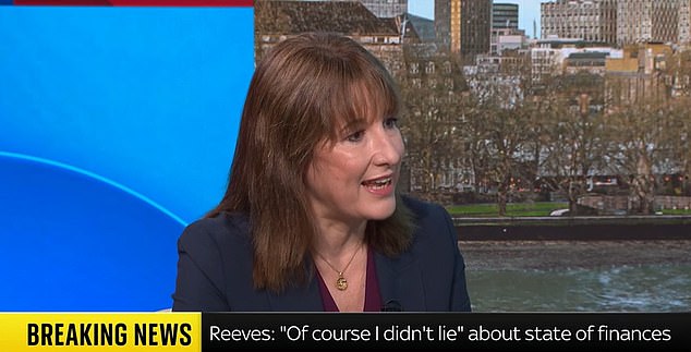 A Reeves le preguntarán dos veces si ‘mintió’ para ablandar a los británicos para el aumento de impuestos presupuestarios: Starmer firma sus terribles advertencias