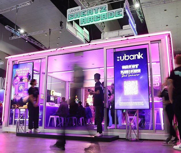 Una ‘imagen inquietante’ en una celebración bancaria provoca furor entre los trabajadores en la fiesta de Navidad y un ejecutivo renuncia abruptamente