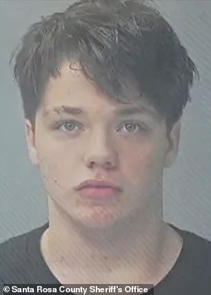 104521563-15405151-Gabriel_Williams-a-17_1766380652988.jpg