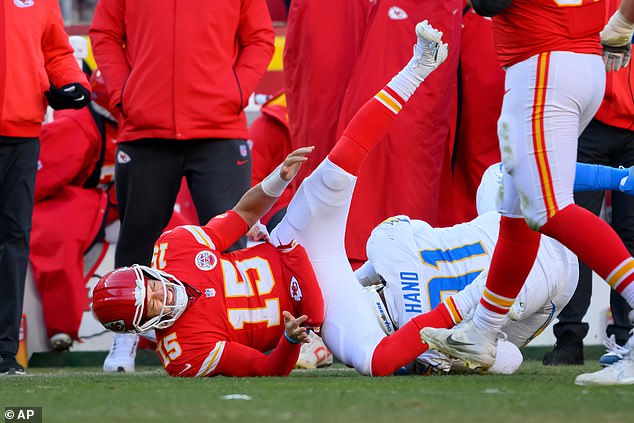 104758953-15394305-Chiefs_quarterback_Patrick_Mahomes_has_undergone_knee_surgery_af-a-1_1766020753531.jpg