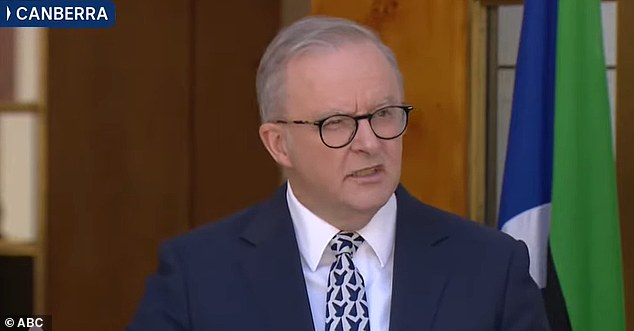 104961561-15407899-Anthony_Albanese_announces_proposed_changes_to_politicians_famil-a-27_1766453844048.jpg