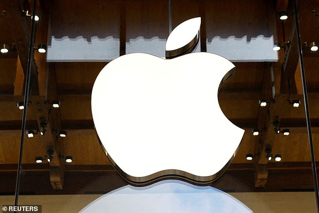 Apple apeló un fallo judicial de £1.500 millones por cobrar de más a los clientes del Reino Unido durante años, pero 36 millones de británicos podrían recibir pagos si el gigante tecnológico fracasa.