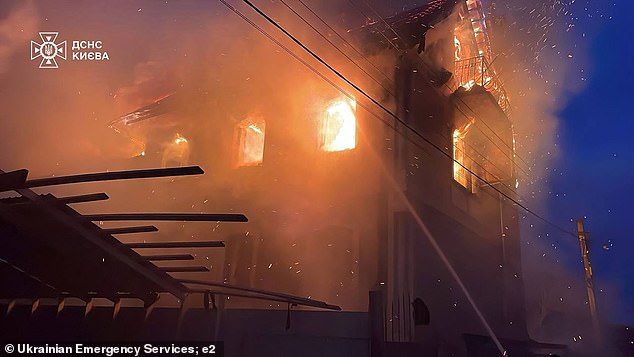 La OTAN envía aviones de combate mientras Putin ataca a Ucrania antes de la reunión crucial de Zelensky en Florida con Trump