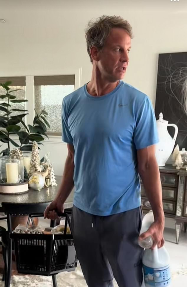 El entrenador de LSU, Lane Kiffin, de $ 91 millones, critica su hábito de comprar tacaño en un video viral vergonzoso