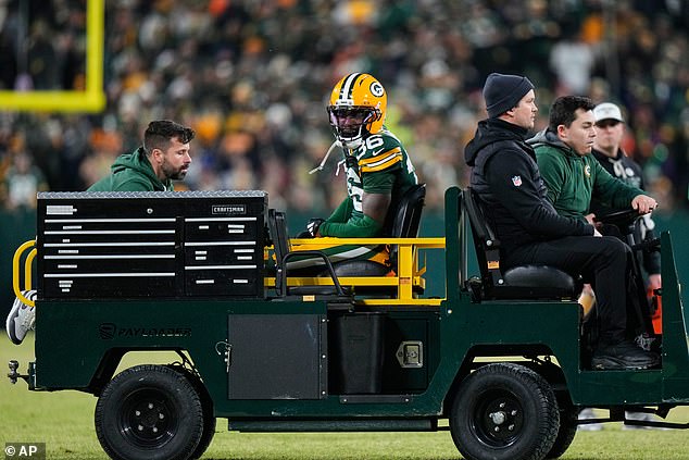 La estrella de los Packers, Kamal Hadden, sufrió una grave lesión en la pierna en la derrota de los Ravens.