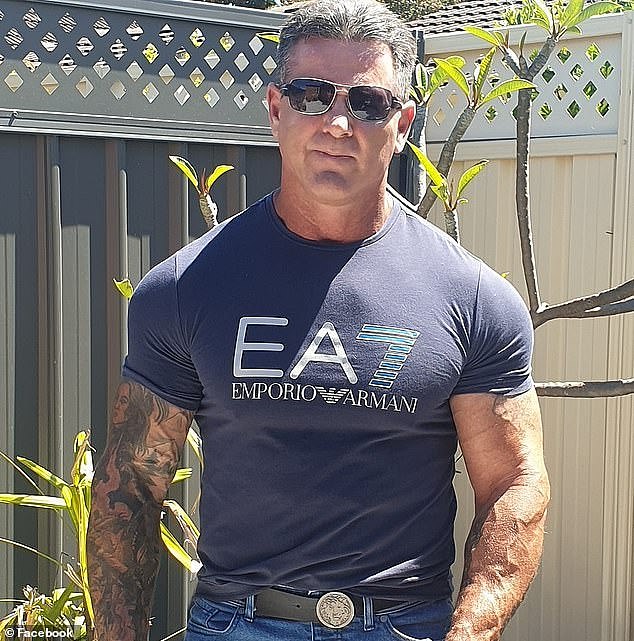 La causa de la muerte del presidente de una pandilla rebelde de motociclistas se reveló después de que murió en una celda de prisión pocas horas después de ser arrestado en una fiesta en la piscina en Perth.