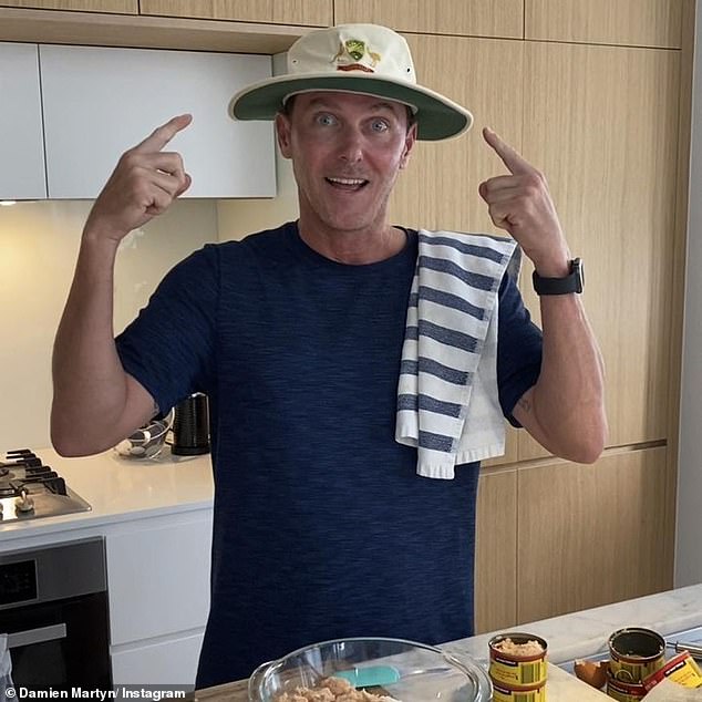 Las estrellas del críquet apoyan a Damien Martyn mientras una enfermedad terminal lo deja en coma y se actualizan los problemas hospitalarios