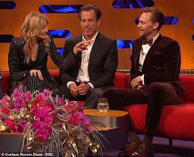 105152753-15426527-Laura_Dern_told_a_story_about_her_close_friend_Taylor_Swift_whil-a-15_1767262304543.jpg