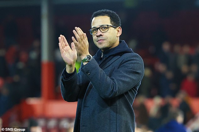 105162629-15427495-Liam_Rosenior_is_the_leading_contender_to_become_Chelsea_s_new_h-a-64_1767297454406.jpg