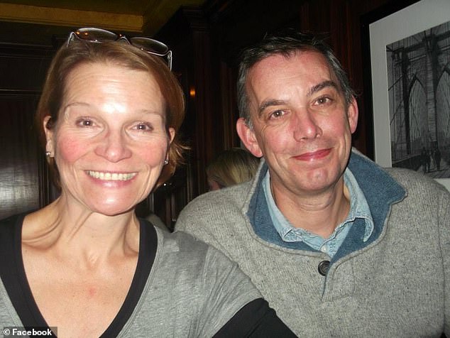 Una mujer que apuñaló a su ex marido fue absuelta de intento de asesinato después de que un jurado descubriera que sufría de amnesia temporal.