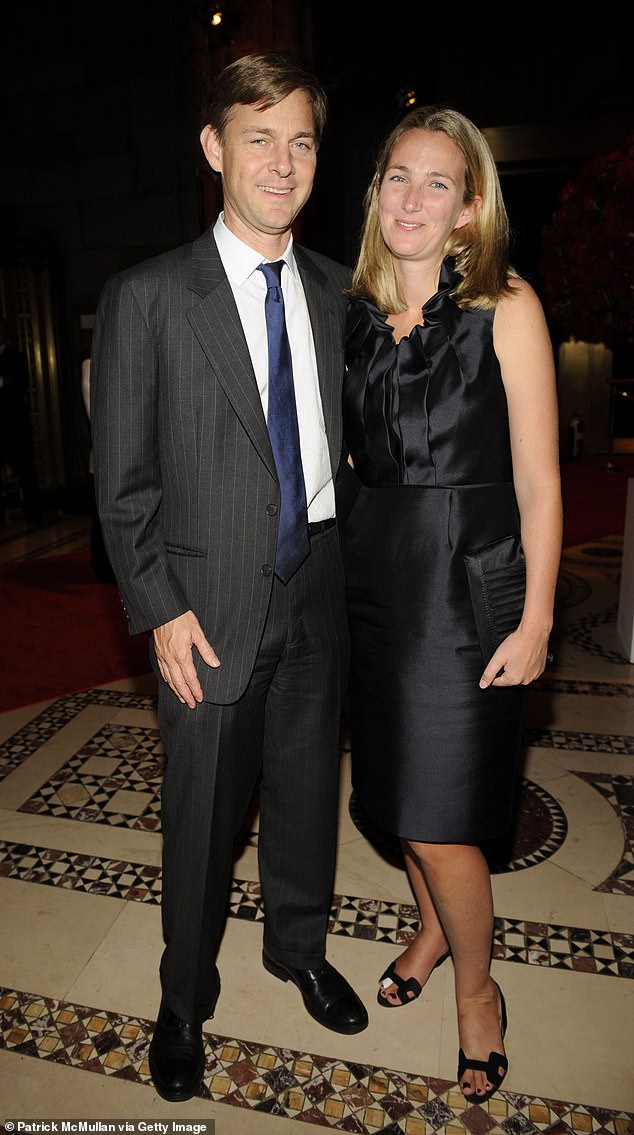 Heredera de la sociedad revela el acto helado de su marido, un financiador de cobertura