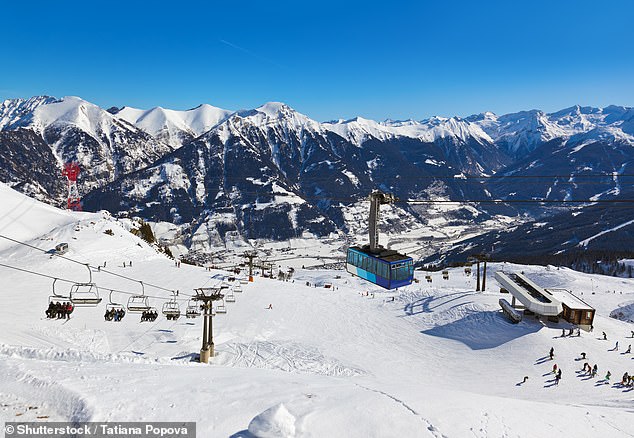 Un niño muere en una avalancha “mientras esquiaba con otro niño” en Austria