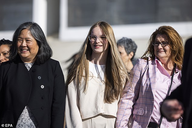 La Corte Suprema respalda las prohibiciones estatales a los atletas transgénero antes de un fallo monumental