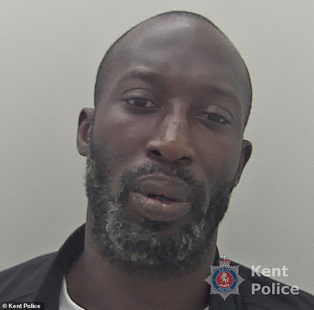 Un violento abusador doméstico secuestró y aterrorizó a dos mujeres, después de encontrarlas en aplicaciones de citas