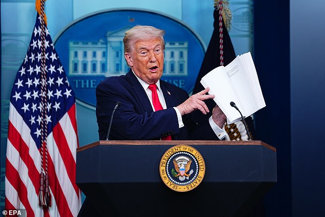 Tom Leonard: ¿Donald Trump está mostrando los primeros signos de perder los estribos?