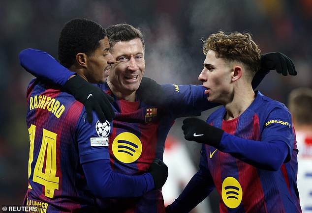 El astro del Barcelona revela que tiene tantas ganas de que los catalanes vuelvan a fichar a Lionel Messi que cederá su puesto en el equipo: “Si me ponen en el banquillo, que así sea”