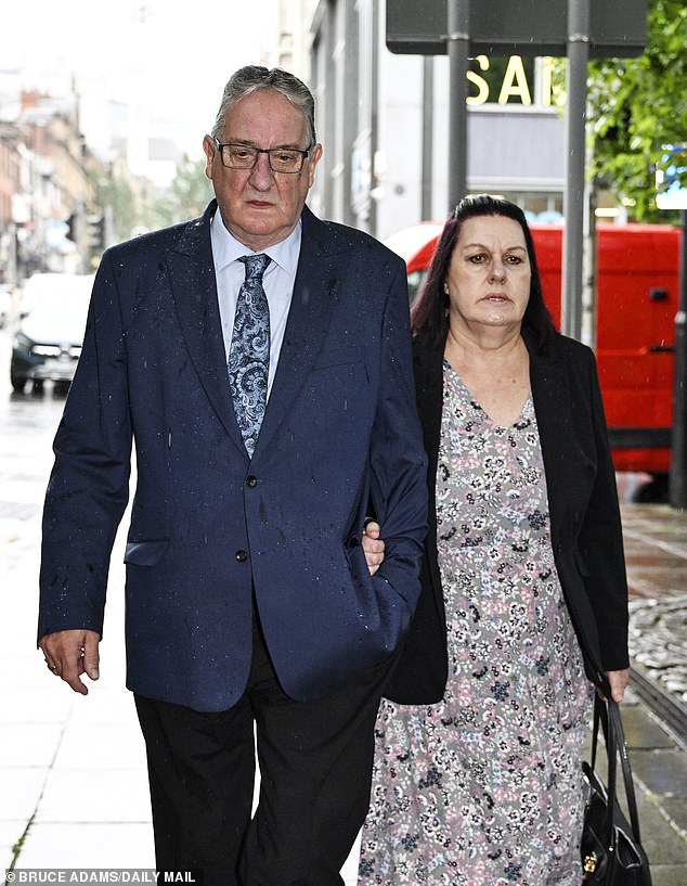 Los padres de Lucy Letby criticaron un nuevo documental de Netflix como una “invasión total de la privacidad” y acusaron al detective principal de una “venganza” contra ellos en los primeros comentarios públicos desde que la enfermera fue encarcelada.