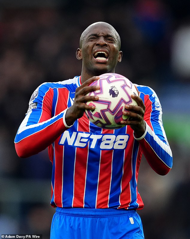 Jean-Philippe Mateta comparte una publicación críptica en las redes sociales después de que su traslado al AC Milan se retrasa mientras Crystal Palace trabaja en un reemplazo de £ 50 millones