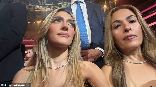 Todos menos yo aplaudieron el discurso anti-ICE de Billie Eilish en los Grammy… luego las estrellas de primer nivel extendieron sus manos una por una.