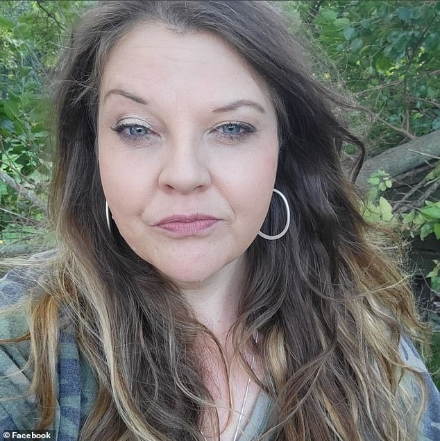 Una mujer se enfrenta a la peor pesadilla de todo paciente dental después de sufrir una rotura de diente.