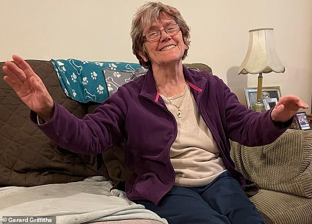 Dos tercios de los ciclistas se saltan los semáforos en rojo, donde una anciana enfermera, de 81 años, murió después de ser atropellada por su bicicleta mientras cruzaba la calle, un tramo que su hijo dijo que era “considerado como una pista de carreras”.