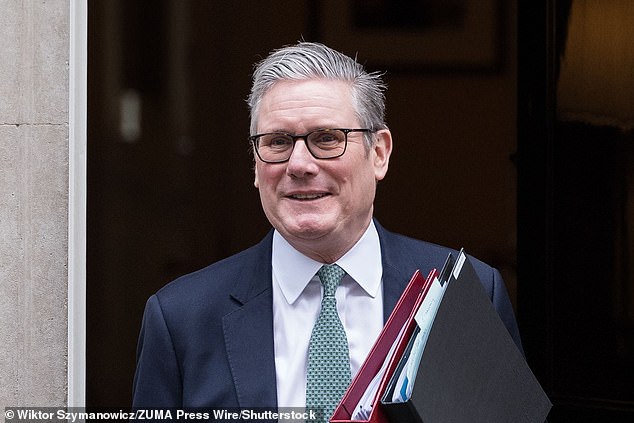 El Partido Laborista abre las puertas a los niños trans en las escuelas primarias: el gobierno puede permitir que alumnos de hasta cuatro años cambien de género