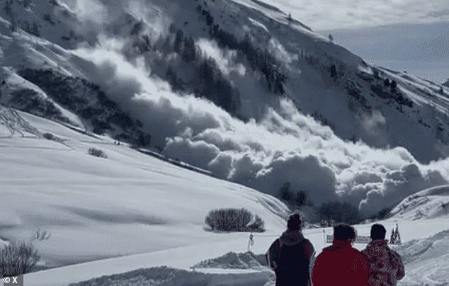 Una avalancha mata a “dos británicos” y a un tercer esquiador en Val d’Isere